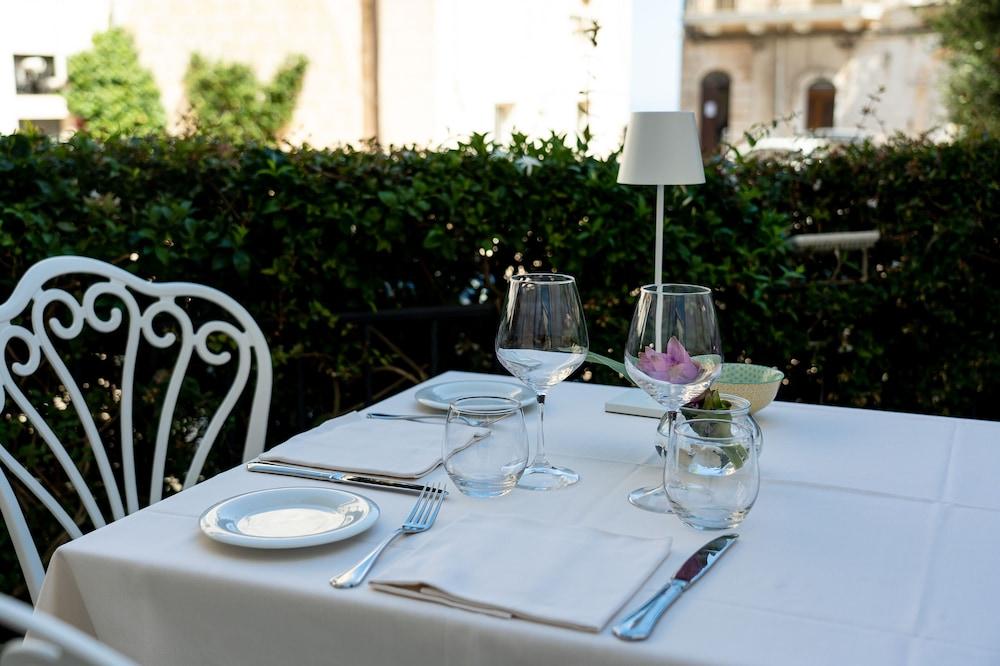 Ostuni Palace - Hotel Bistrot & Spa Exterior photo